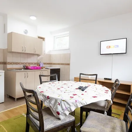 Daire Zelengora Tjentiste